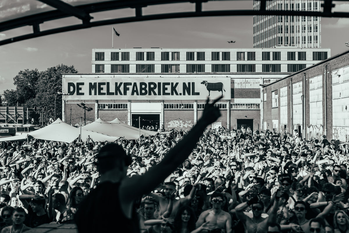 Loading... just a sec